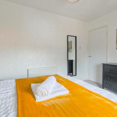 Rookwood House - Spacious Home With Free Parking - Short Stay Leeds Leeds  Esterno foto